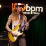 Nick Johnston e Cacá Barros com casa cheia em evento da 180bpm